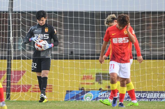 开云APP下载-广州队的时代结束！20轮不胜降级 郑智也救不了