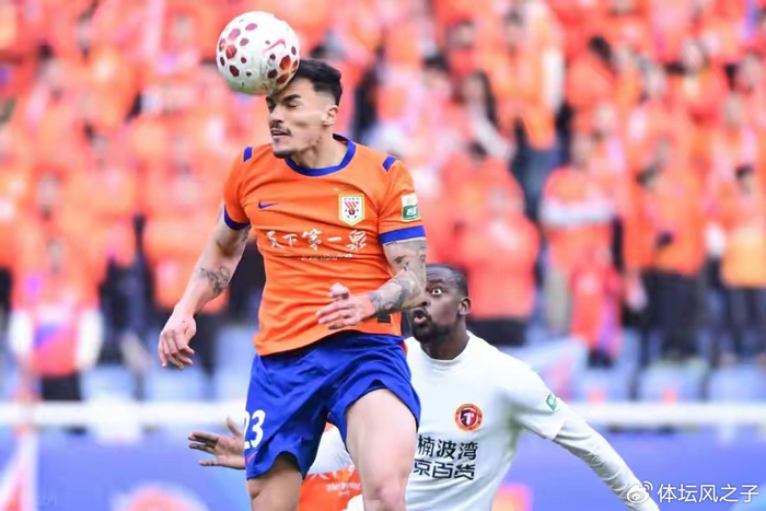 开云APP下载-泰山队捡到宝，阿尔瓦罗连场惊艳发挥，成后防定海神针，堪称中超顶级|新赛季|京鲁大战|佩德罗-阿尔瓦罗|山东泰山|中超联赛_新浪体育_新浪新闻